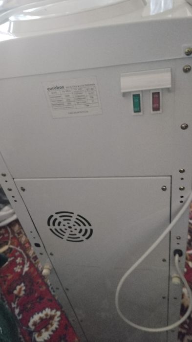 Диспенсер для воды