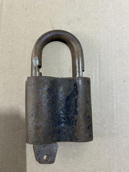 Lacat vintage rusesc