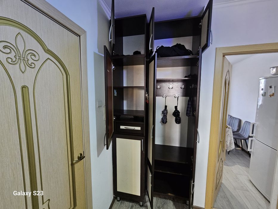 Шкаф для прихожей