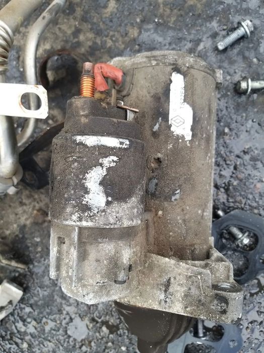 Electromotor cod: 8200568535 pentru Renault Laguna 3 2.0DCI, M9R, an 2007-2015