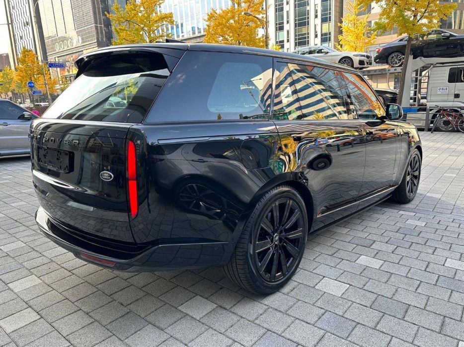 Range Rover P530 LWB