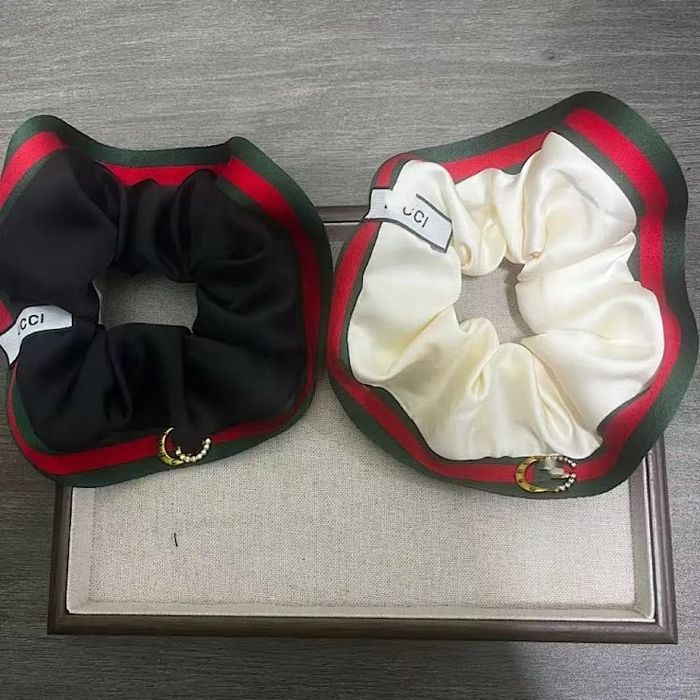 Elastic par femei Gucci