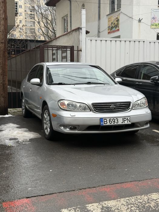Nissan maxima V6 (impozit mic)2.0L Automata