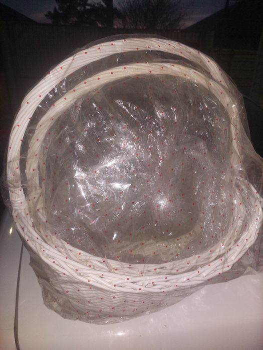 Продам две корзинки тойбастар