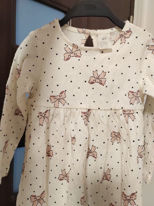 Rochiță noua cu eticheta H&M