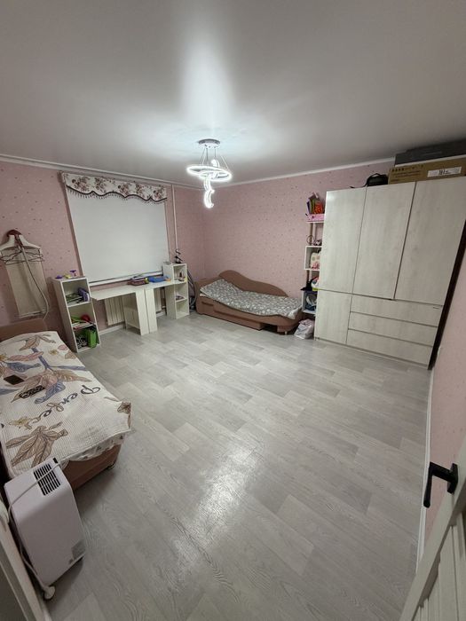 продаем 3 х квартиру район Береке