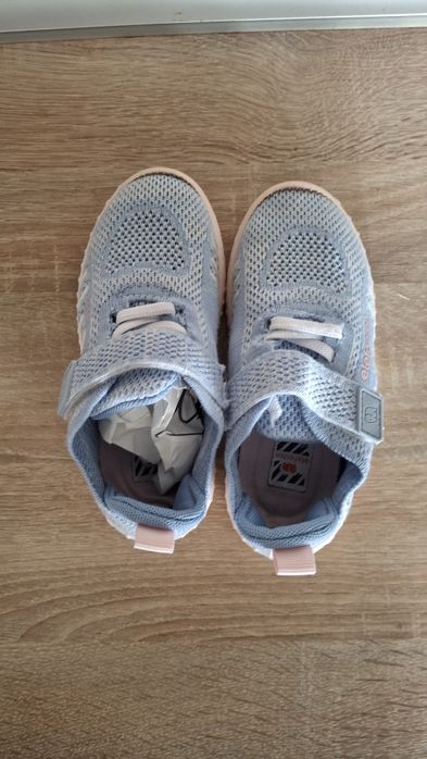 Маратонки - пантофи Elefanten 26 р-р