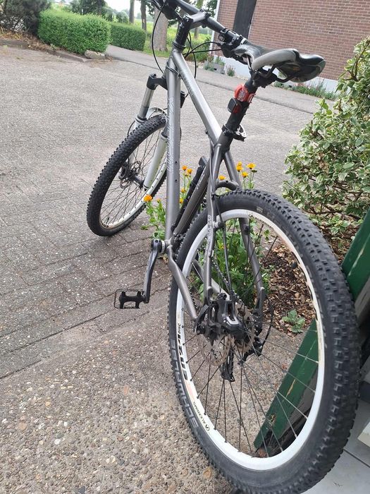 Vând bicicleta!!