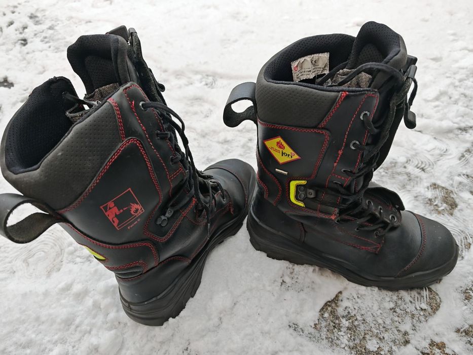 Bocanci de intervenție,Pompieri