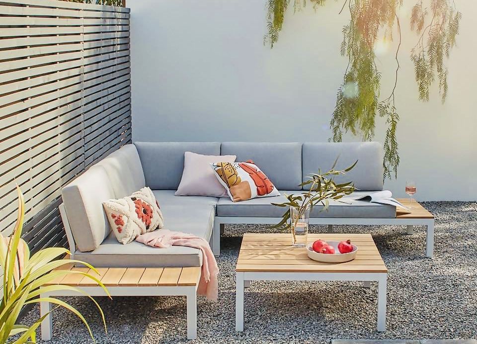 Perne , saltele gradina , foisor , terasa