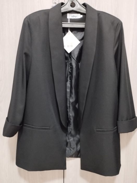 Продается новый пиджак