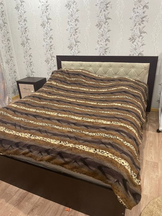 Продам спальный  гарнитура
