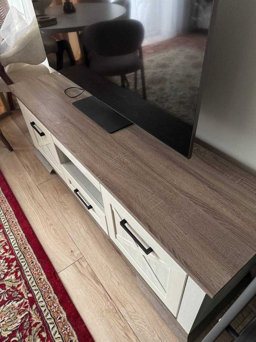 Тумба под телевизор