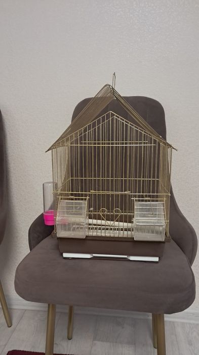 Продам клетку для попугая
