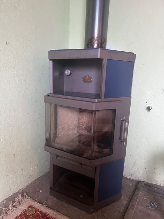 Șemineu HASE……..