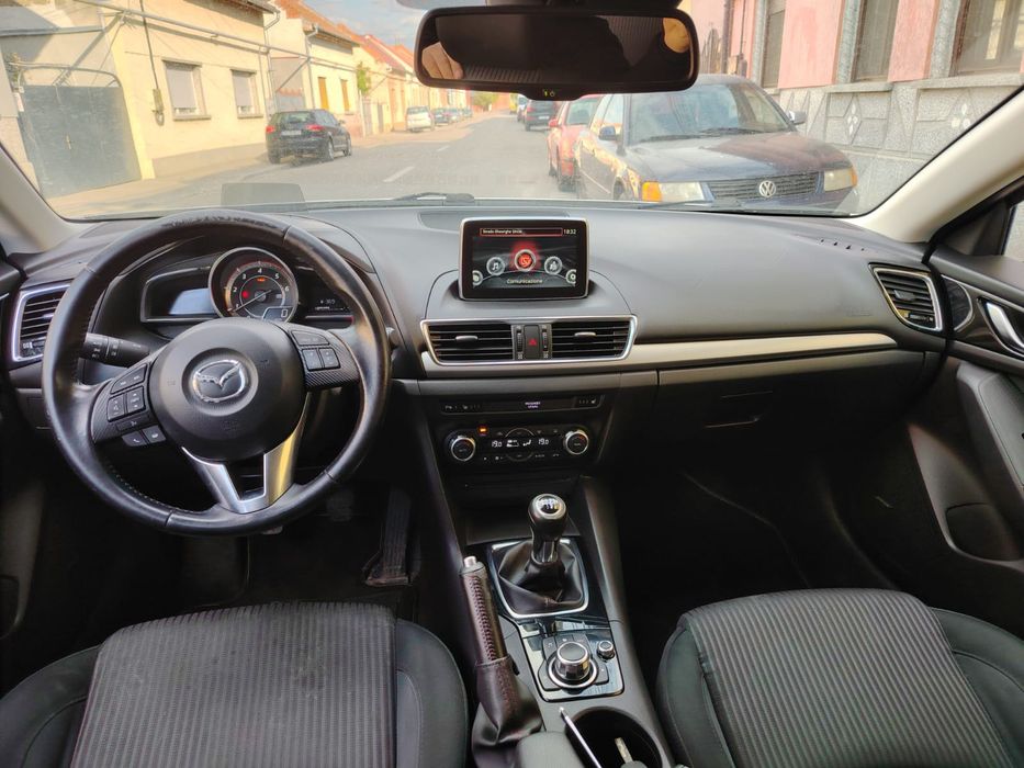 Vând Mazda 3 preț 6000 euro