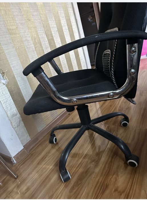 Продам кресло компьютерное