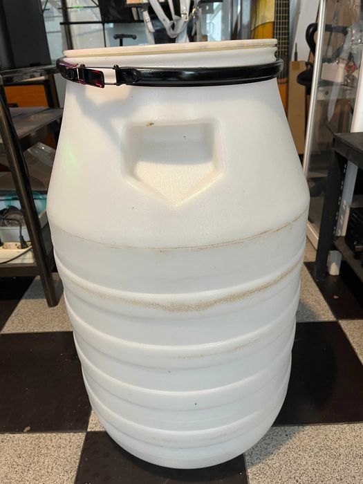 Дебелостенен бидон 80 литра