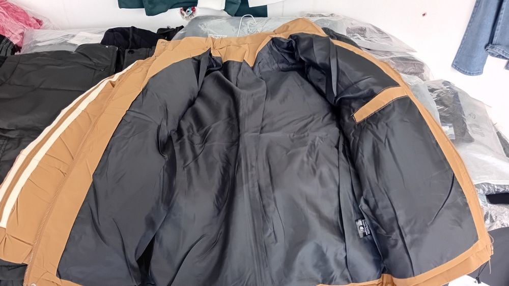 Trenddagi kurtkalar sifatli