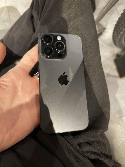 Срочно IPhone 16 pro 256black