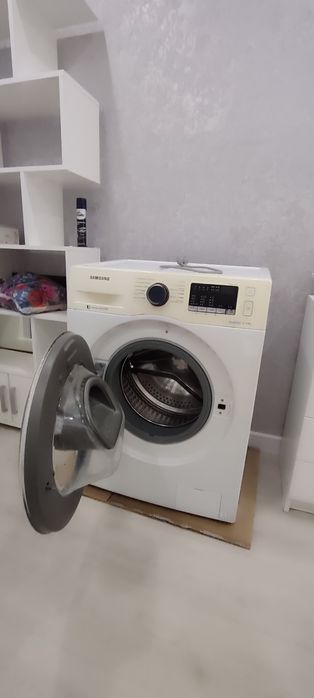 Продам стиральную машину