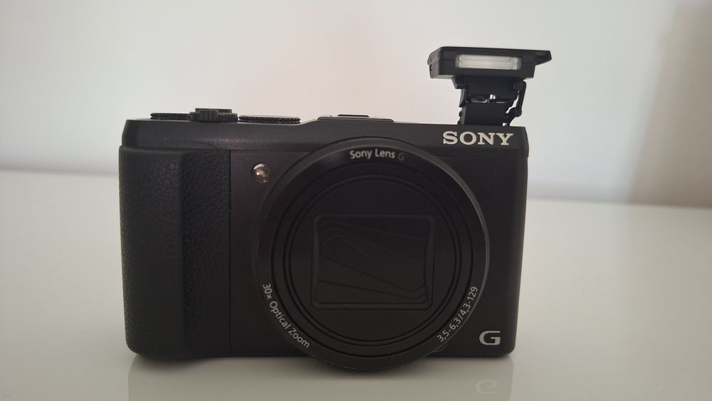 Влогърски фотоапарат Sony Cyber-shot DSC-HX50,Wi-Fi,Smart