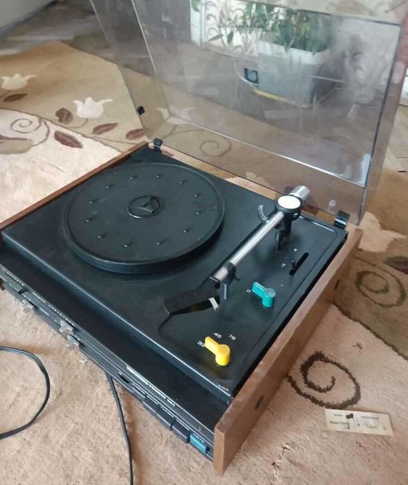 Стар грамофон DDR BRUNS Turkis 524 Работи