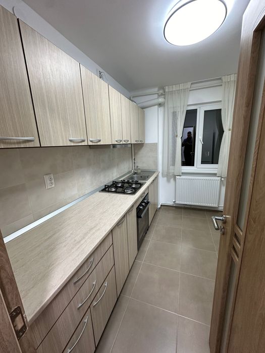 Proprietar, apartament 2 camere  zona nord,etaj 1, apropiere scoala 8