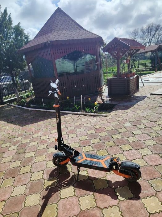 Trotinetă Kukirin G2 Max varianta 2026