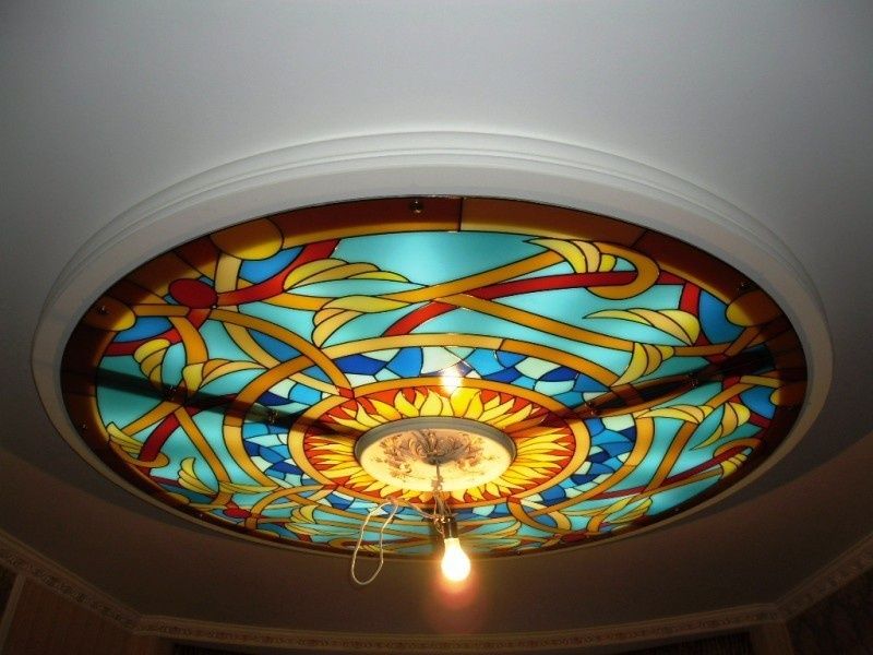 Оргстекло турли хил ку́ринишда, наружная реклама