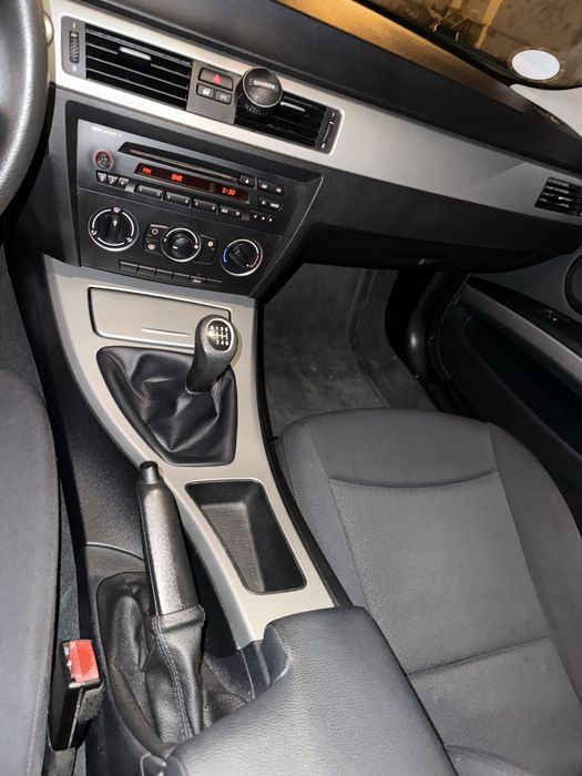 BMW 3 E90 318l.