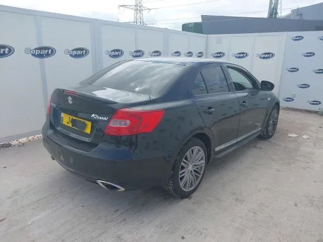 Dezmembrez suzuki Kizashi