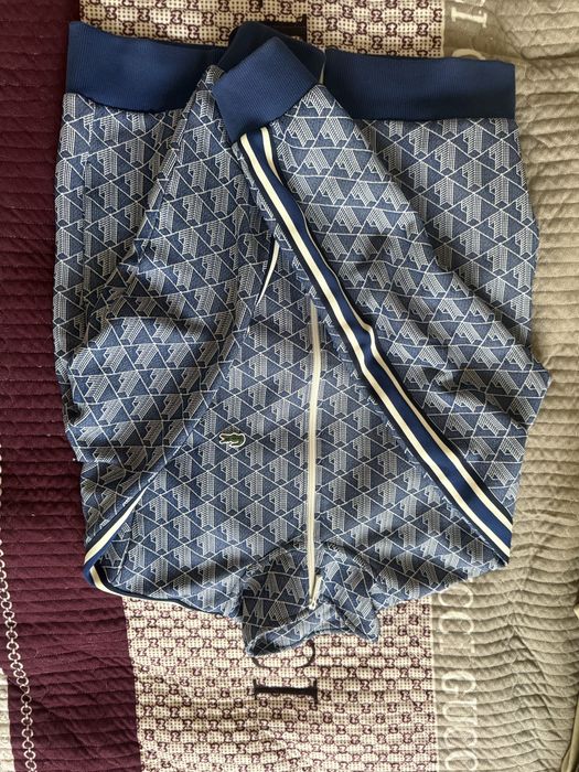 Кофта lacoste в хорошем состояние