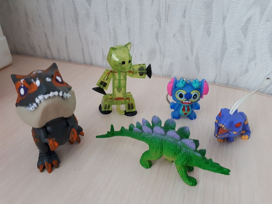 Киндеры разного размера