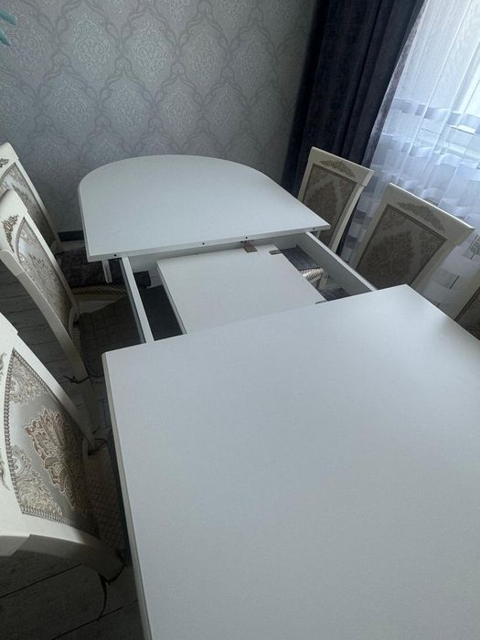 Продам стол деревянный