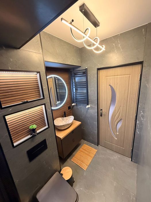Apartament de Inchiriat Vis A Vis de Adria