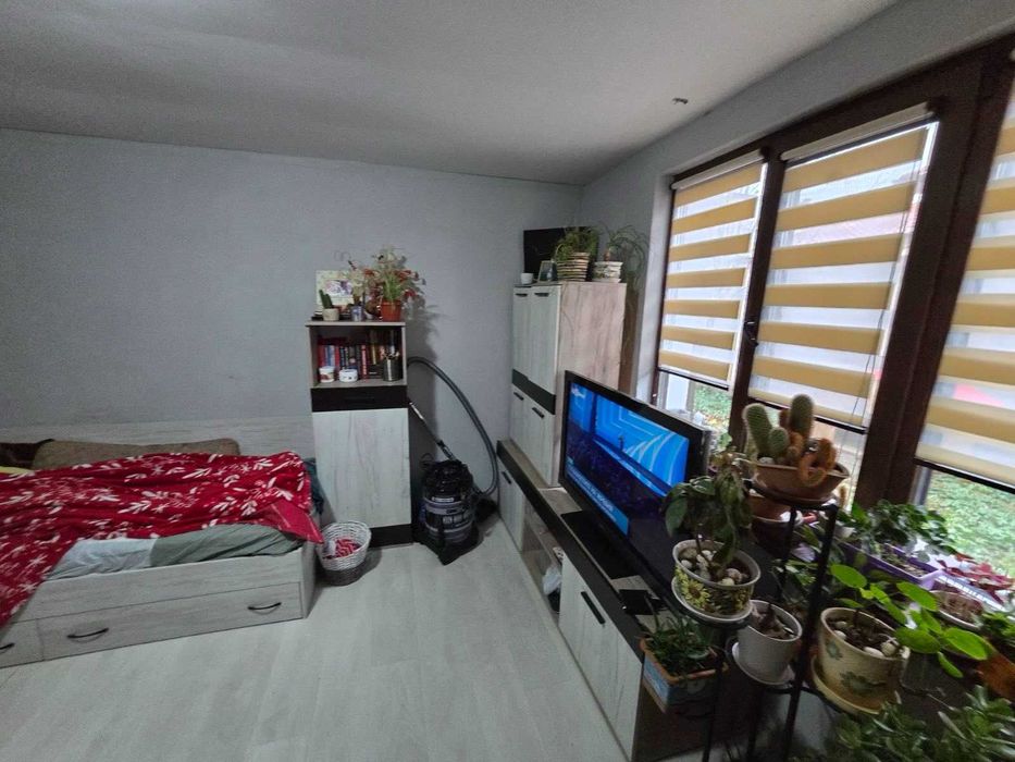 Продава се Къща в Казанлък - 54 кв.м за 1417 €/кв.м - Снимка #3