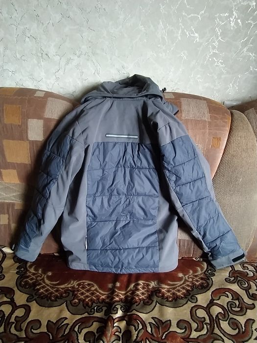 Демисезонная курточка