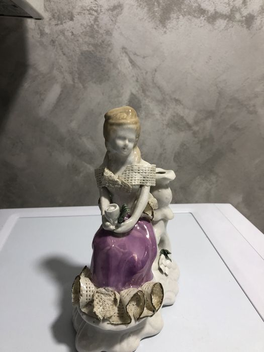 Bibelouri 4 bucăți + 2 piese cadou/50 lei bucata