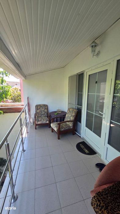 Apartament la casa de inchiriat – 2 camere, zona semicentrala