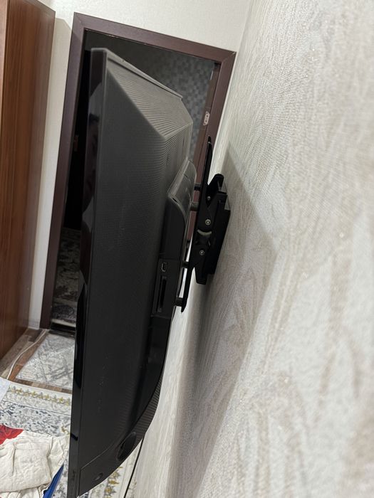 Televizor ikkita 32va43