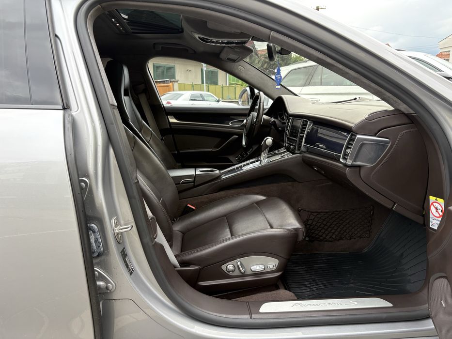 Porsche Panamera S-Hybrid 3.0 Benzina 333CP + 47 CP Electric