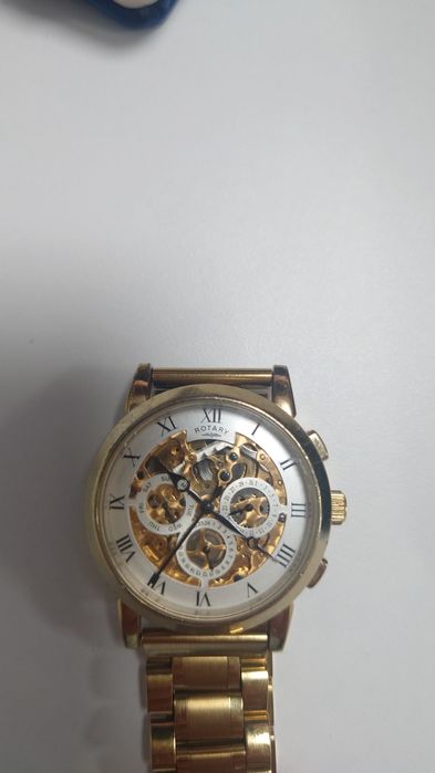 Продам часы Rotary