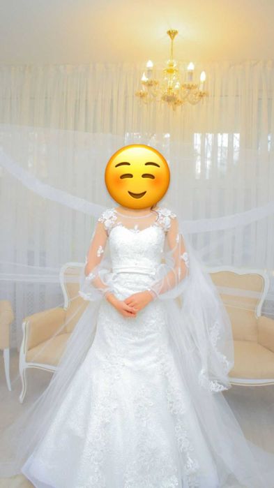 Продам свадебное платье с шлейфом