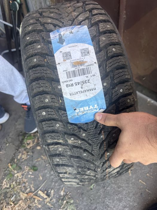 Hakkapelita  Nokian r18