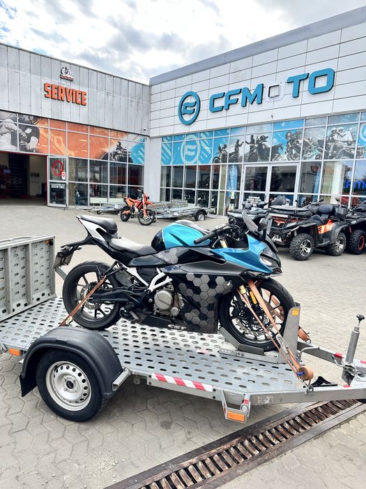 De inchiriat Remorca moto Masa maxima 750 kg
