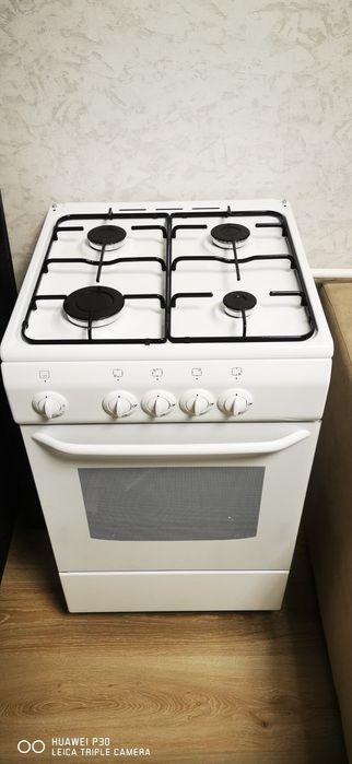 Продам газ плиту