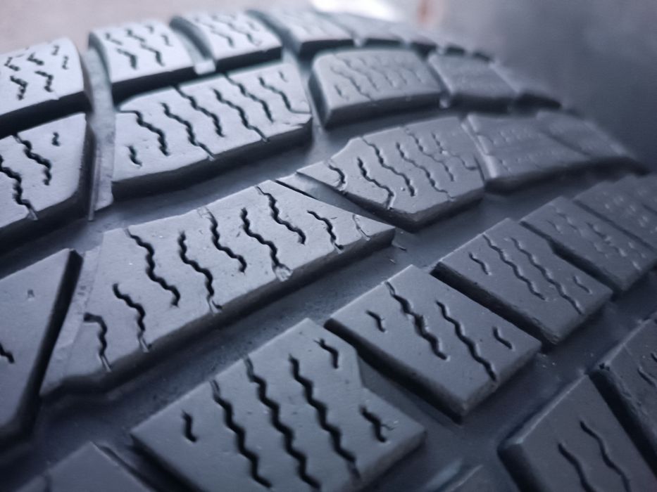 205/55/16 Continental