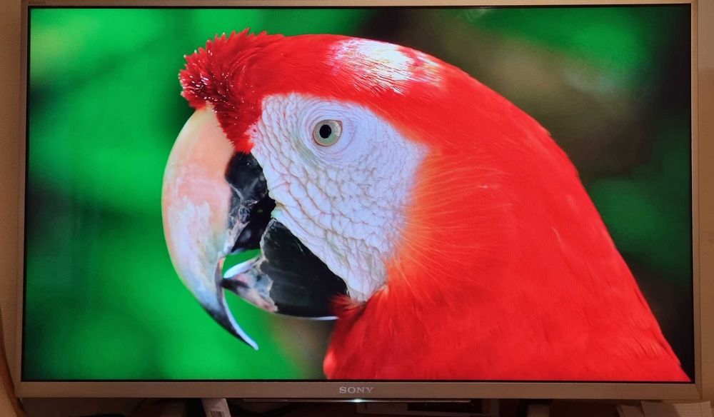 Телевизор Sony Bravia 32" (81cm) Smart Led Edge Full HD 1920 x 1080 pixels IPS,WIFI.Модел 32WD757