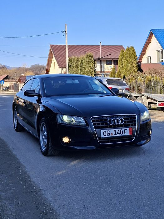 AUDI A5* PRO-LINE * Facelift * 2010* Euro 5* 179 cp* BI-XENON * Full Led* Tempomat * Navigatie Mare MMI * Import GERMANIA PERSONAL de la Privat *